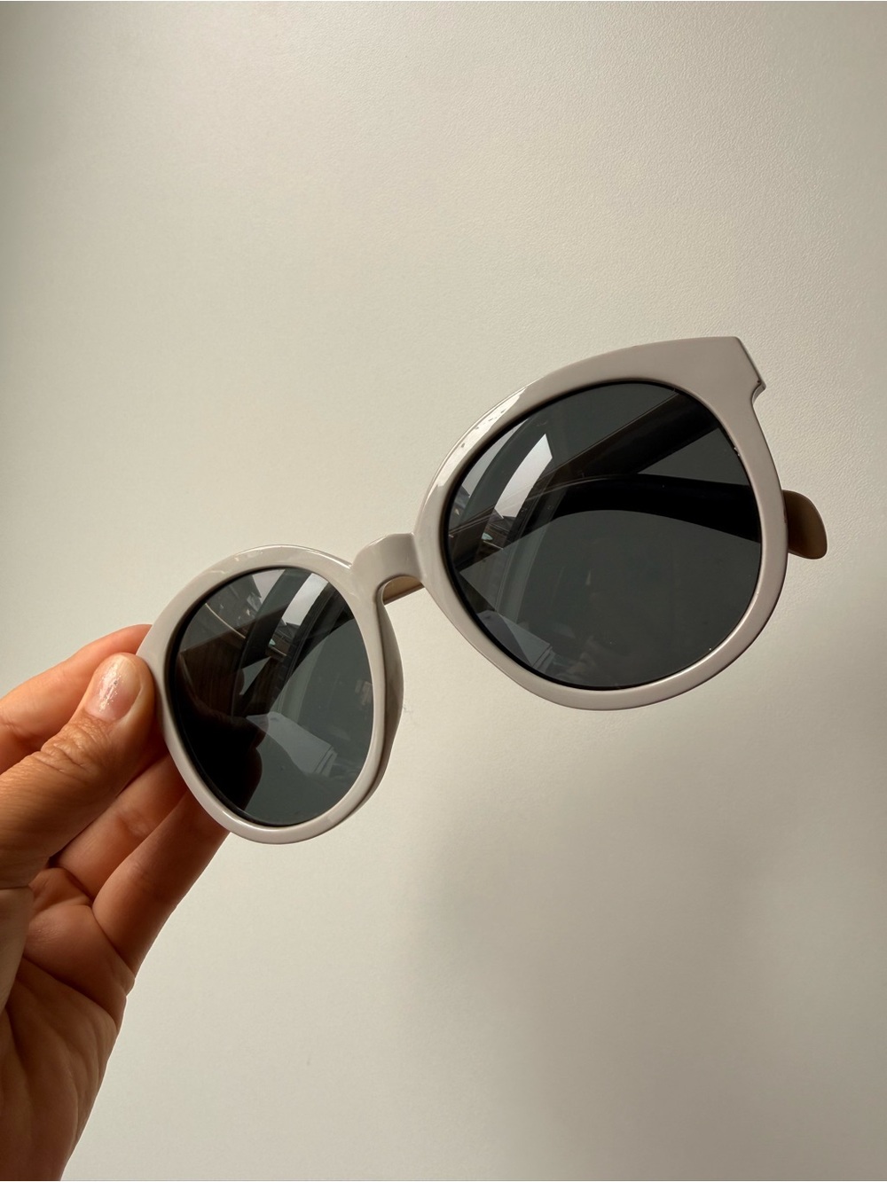 GENTLE MONSTER Grey Round Sunglasses with Black Lenses